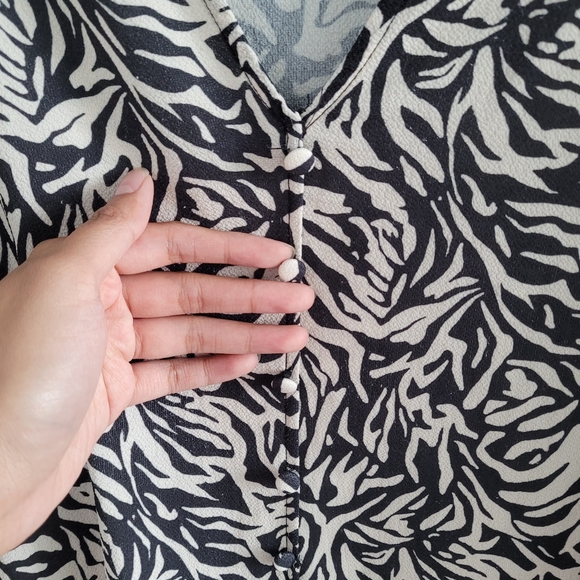 Vanessa Zani Zebra Print Dress in Size Small - Picture 2 of 6